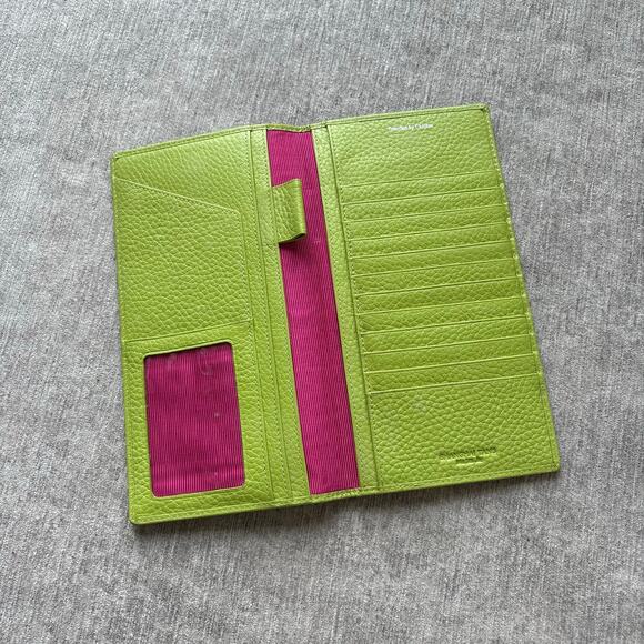 Shanghai Tang Leather Star Wallet - Picture 2 of 4